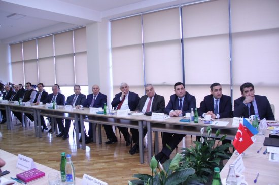 Rektorlar Memarlıq və İnşaat Universitetində toplandı