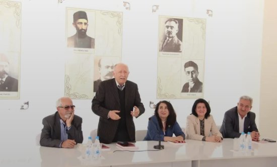 “ Azərbaycan” jurnalının əməkdaşları sumqayıtlılarla görüşdü