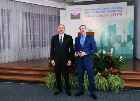 “Azərbaycan idmanının səsi: Rəşad Cavadov və ‘Sportsman’ jurnalı”